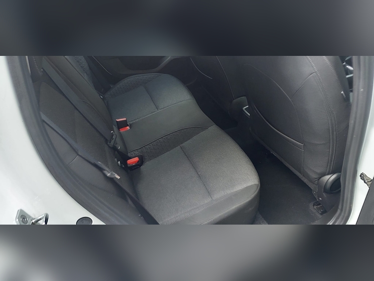 Renault Clio 1.0 100cv foto 7